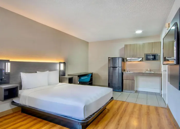 Studio 6-Austin, Tx - Midtown